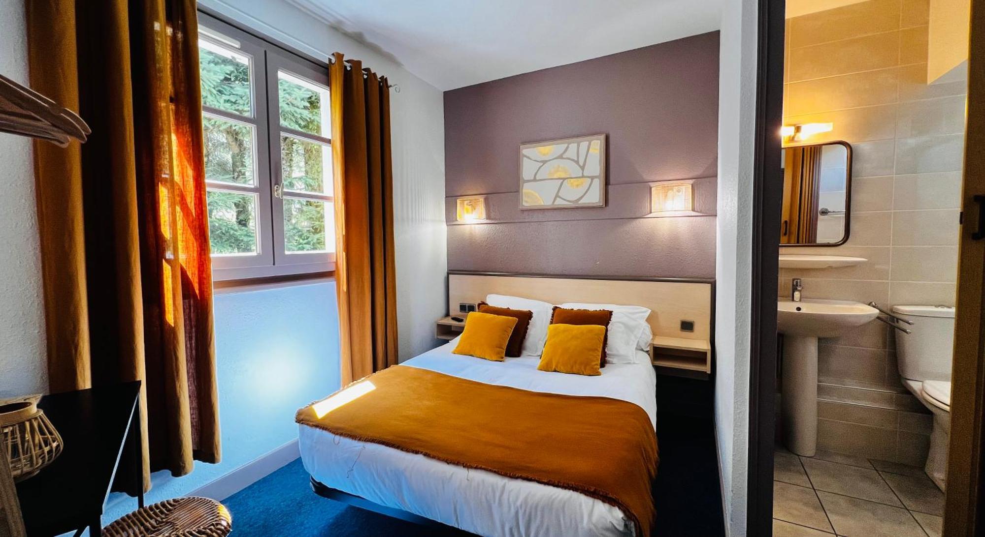 L'Escoundillou Otel Saint-Jacques-des-Blats Dış mekan fotoğraf