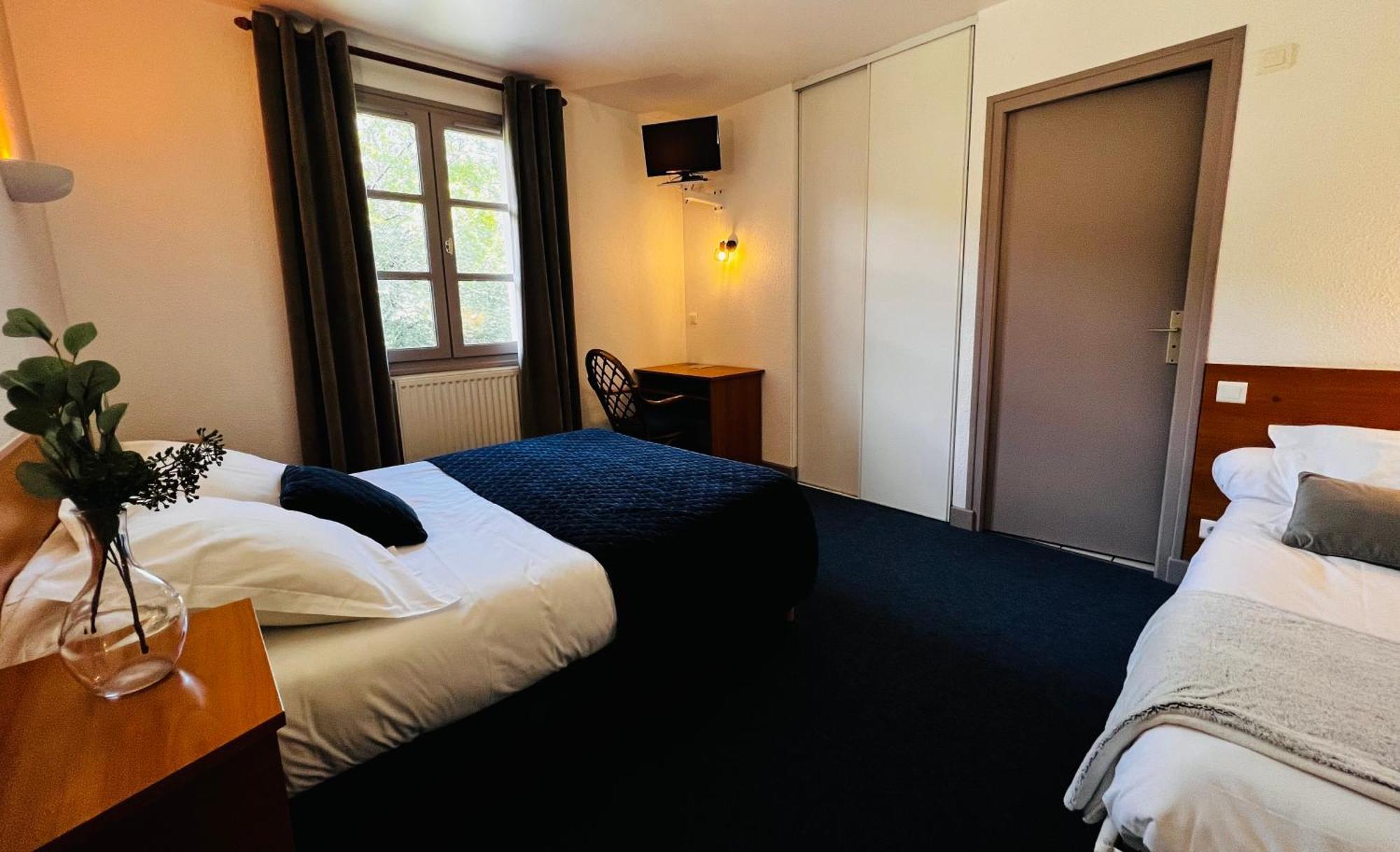 L'Escoundillou Otel Saint-Jacques-des-Blats Dış mekan fotoğraf
