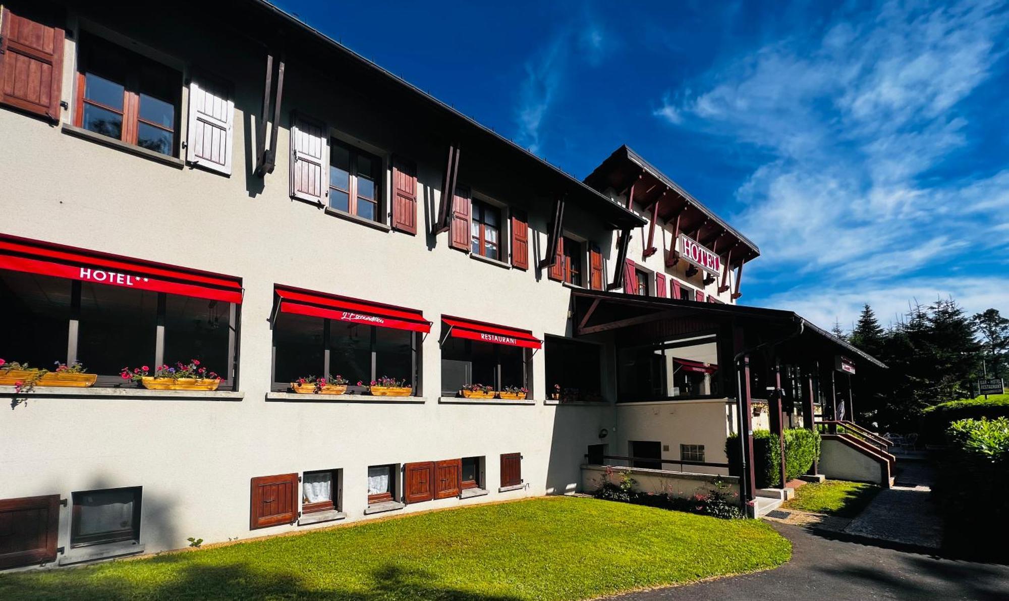 L'Escoundillou Otel Saint-Jacques-des-Blats Dış mekan fotoğraf